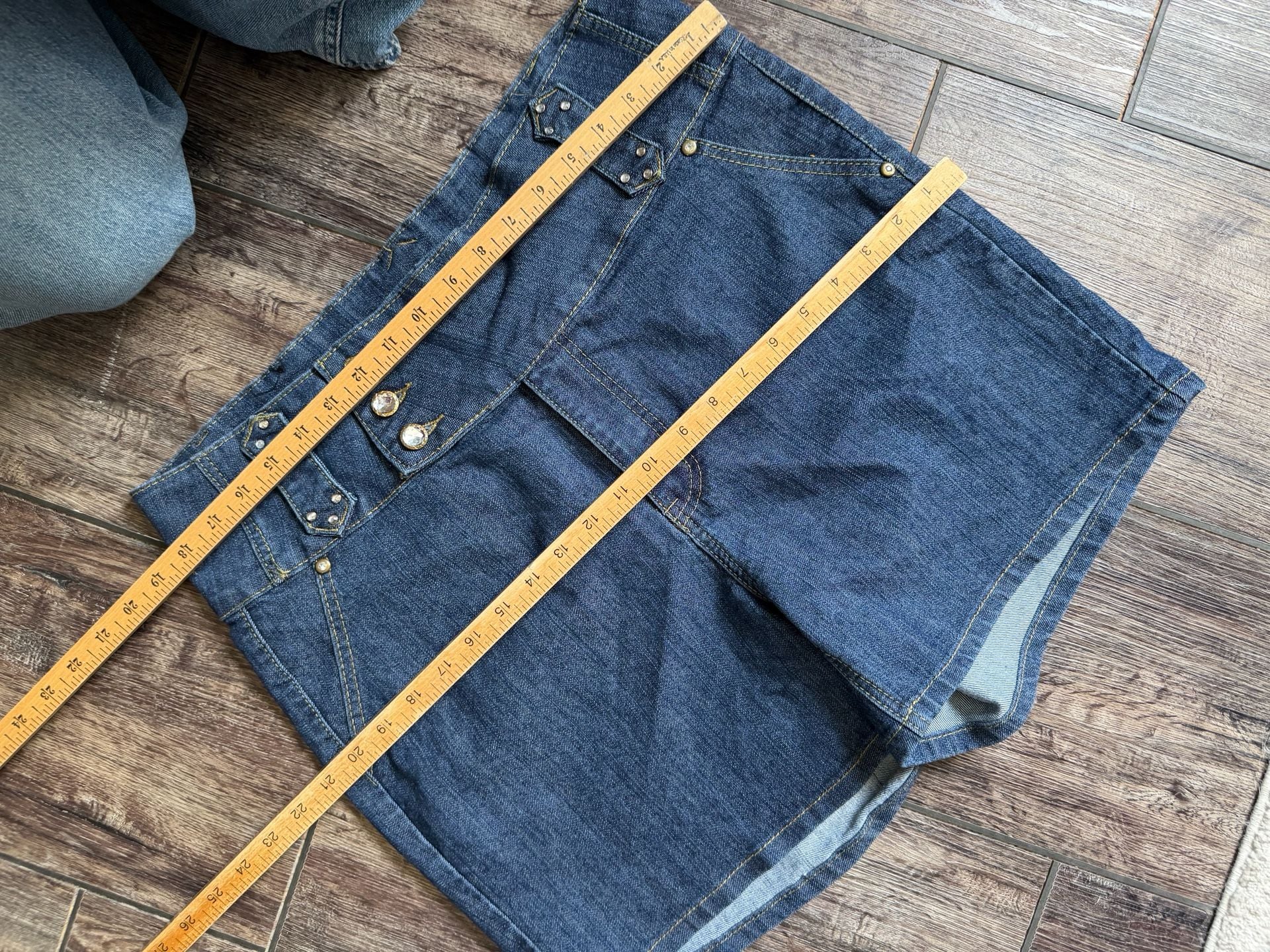Pasion Denim High Waist Rhinestone Button Shorts Size 10 6