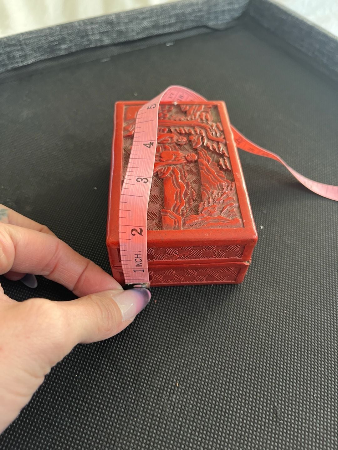 Vintage Chinese Carved Cinnabar Style Resin Trinket Box Figures Scene 7