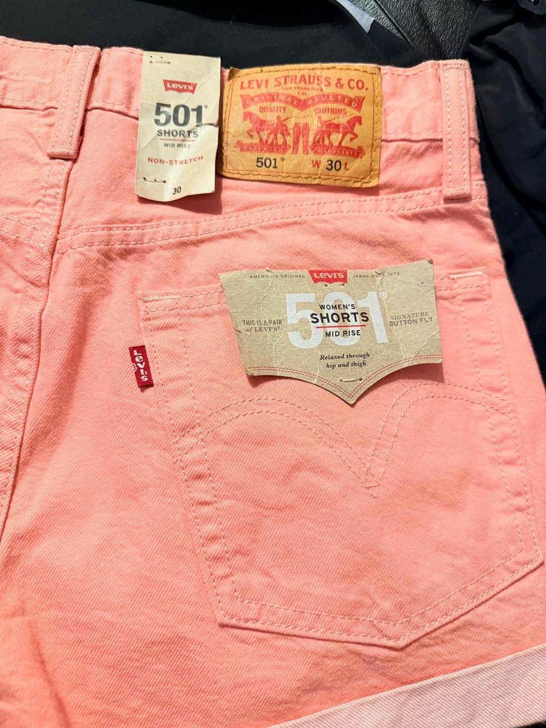 Levi's 501 Shorts Size 30 Coral Pink Denim Mid Rise Cuffed 4