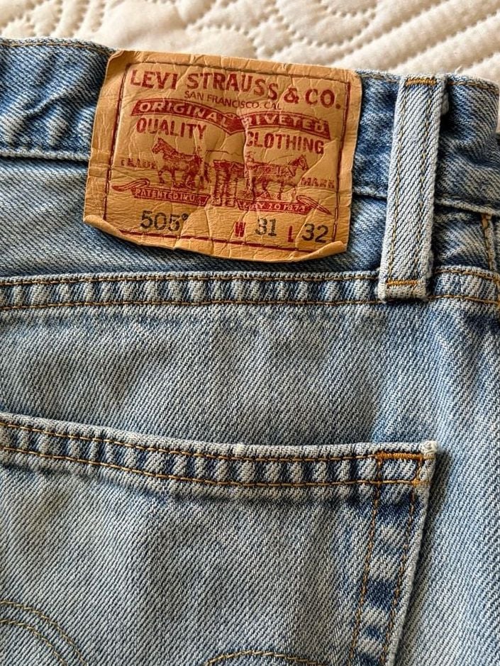 Levi's 505 Straight Fit Jeans Size Light Wash Denim 4