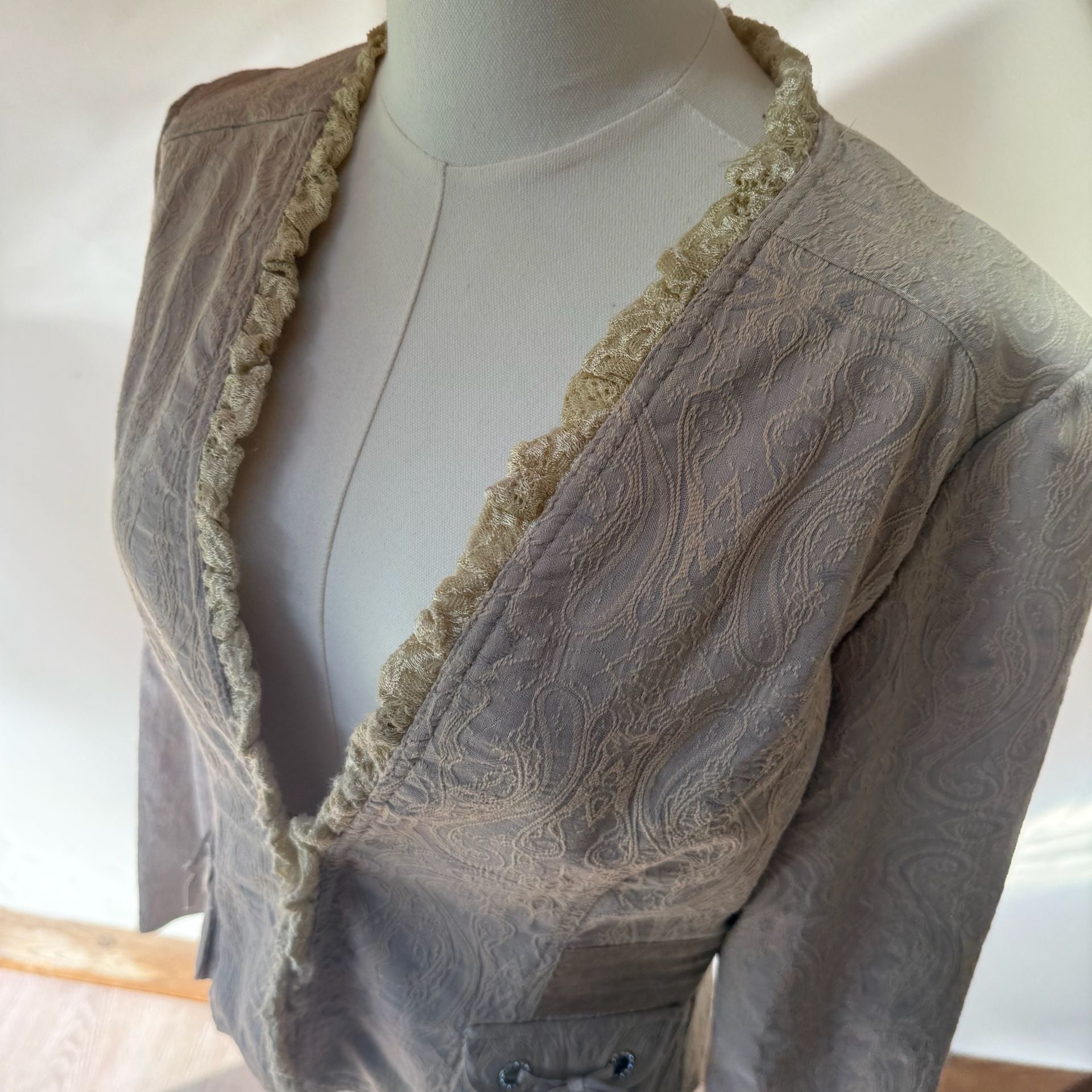 Jacket Beige Floral Brocade Ruffle with Bows 7