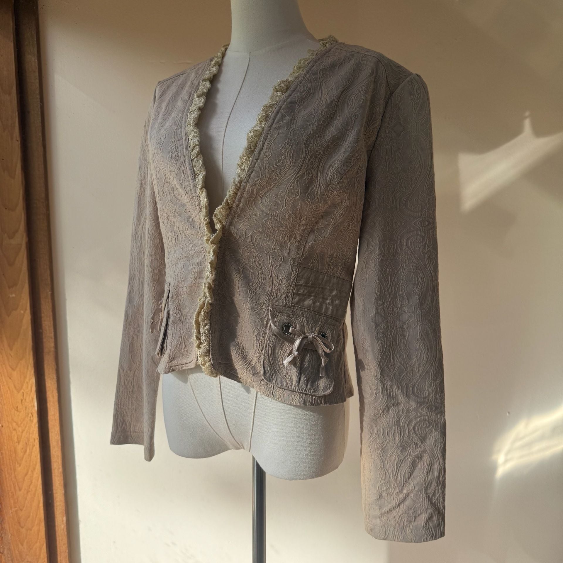 Jacket Beige Floral Brocade Ruffle with Bows 11