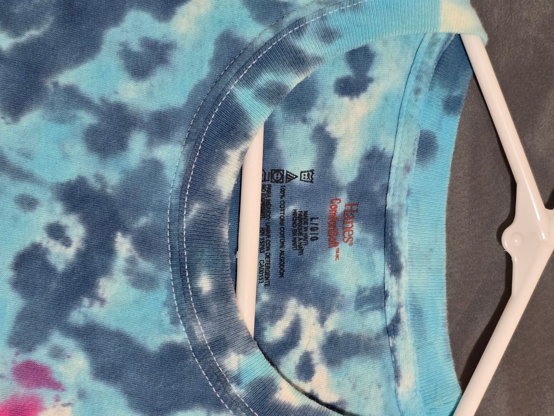 Hanes ComfortSoft T-Shirt Size L Blue Pink Tie Dye 4