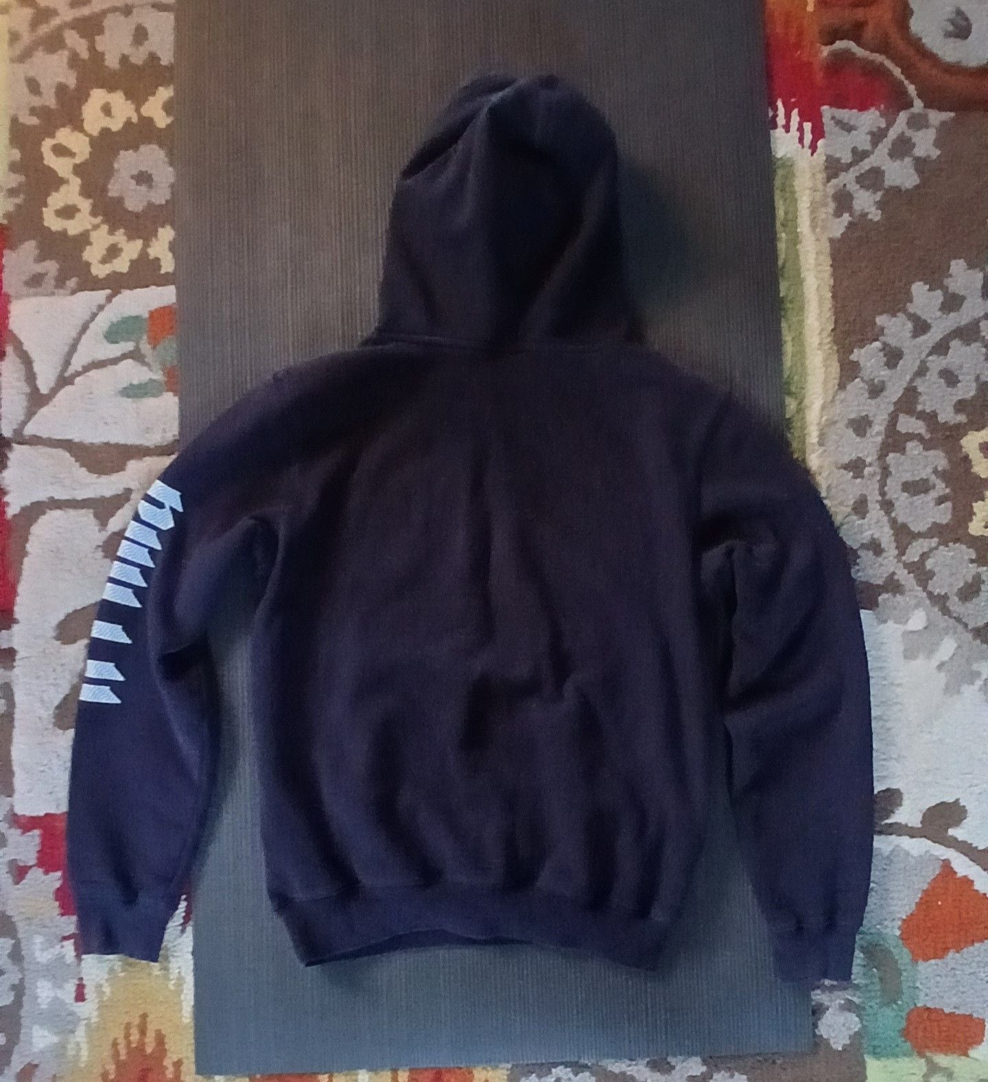 New Era MLB Philadelphia Phillies Hoodie Size S Black 3