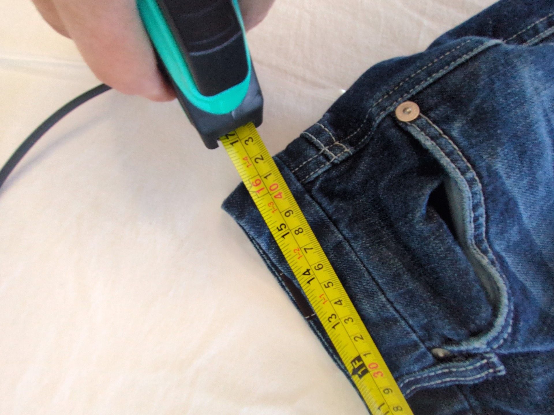 7 For All Mankind A Pocket Jeans Size 30 Dark Wash Bootcut 9