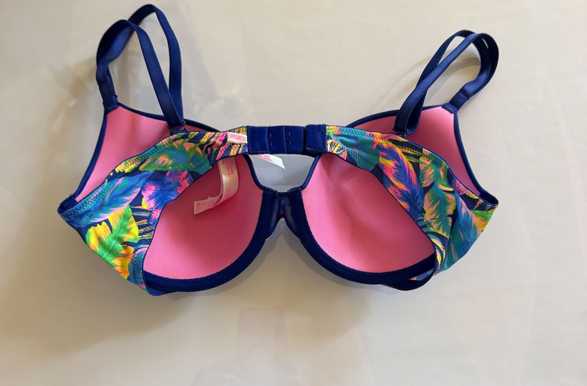 Victoria's Secret Pink Wear Everywhere T-Shirt Bra Size 36B Blue Floral 3