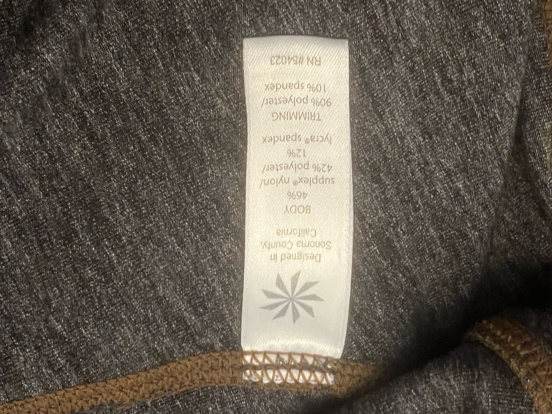 Athleta Capris Gray Athletic Leggings 6