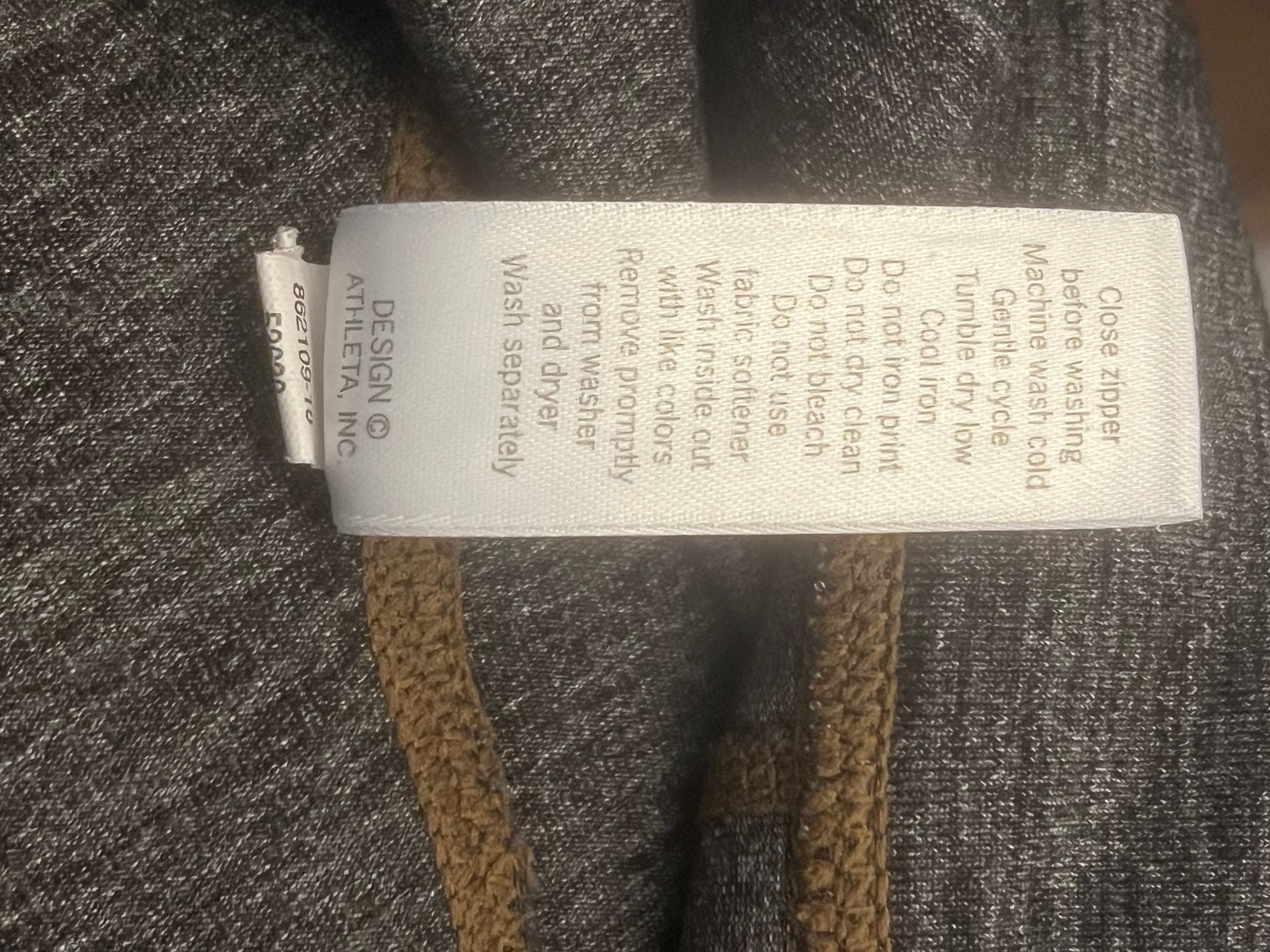 Athleta Capris Gray Athletic Leggings 7
