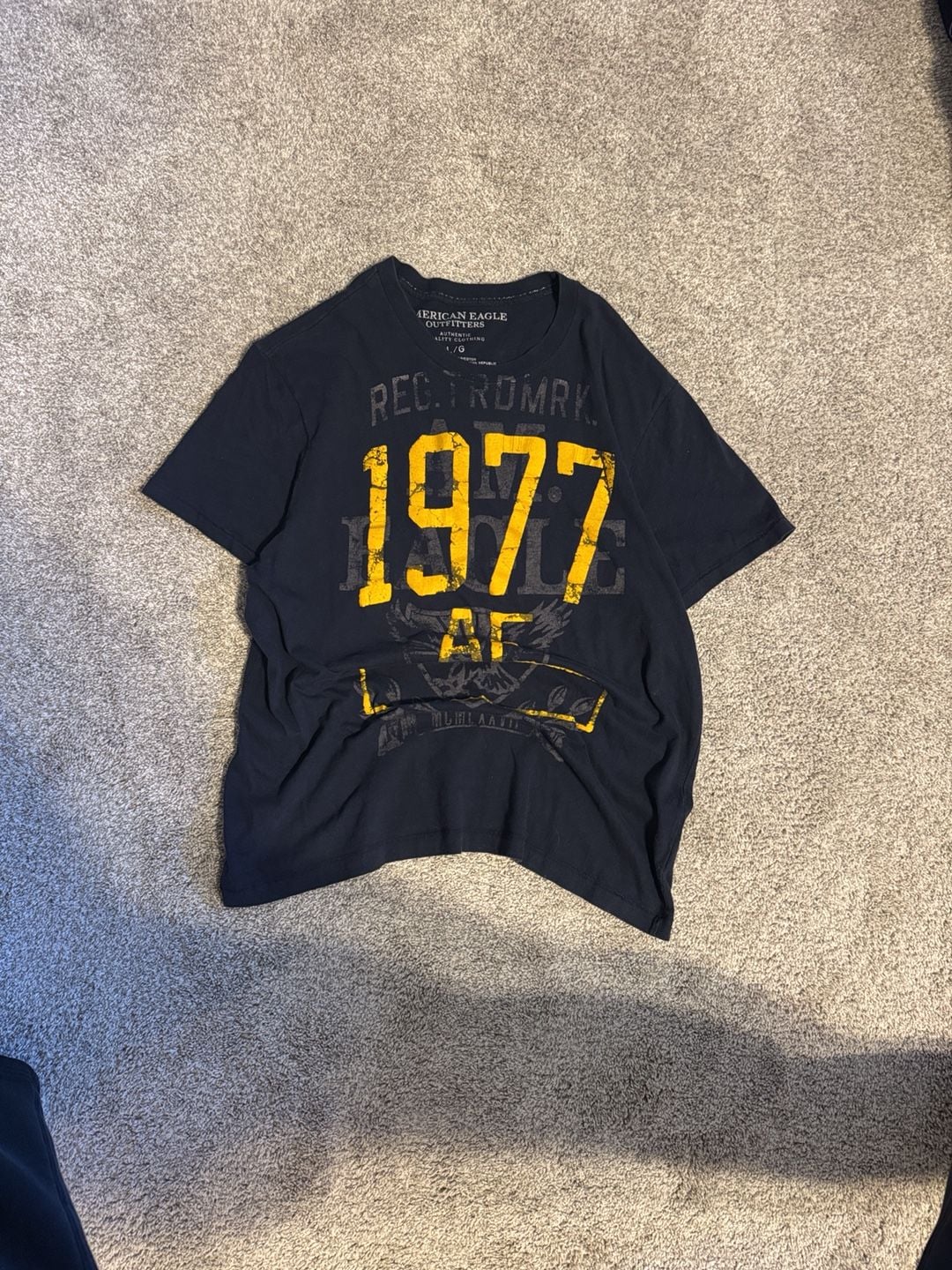 American Eagle Outfitters Graphic T-Shirt Size L Black 1977 Cotton 1