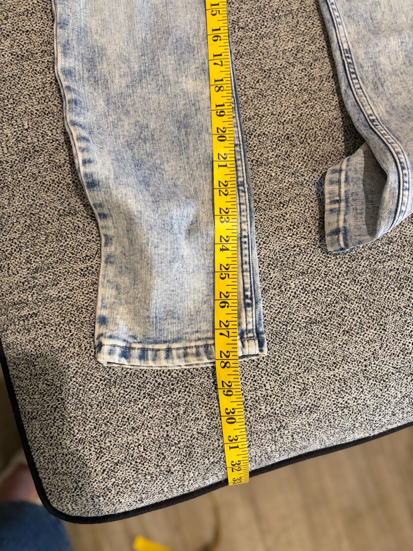 110-Vintage Express Acid Wash Distressed Straight Leg Jeans Size 14 5