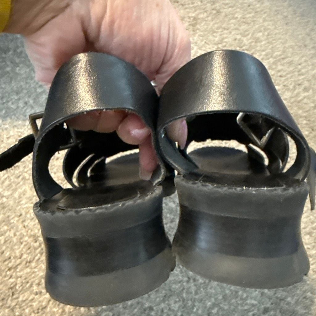 Thunder Black Leather Platform Fisherman Sandals 8 4