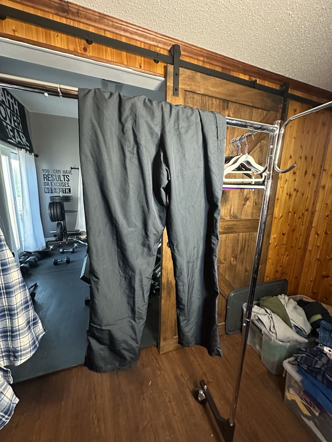 Under Armour Pants Size SM/P Black Loose Fit Track Athletic 3