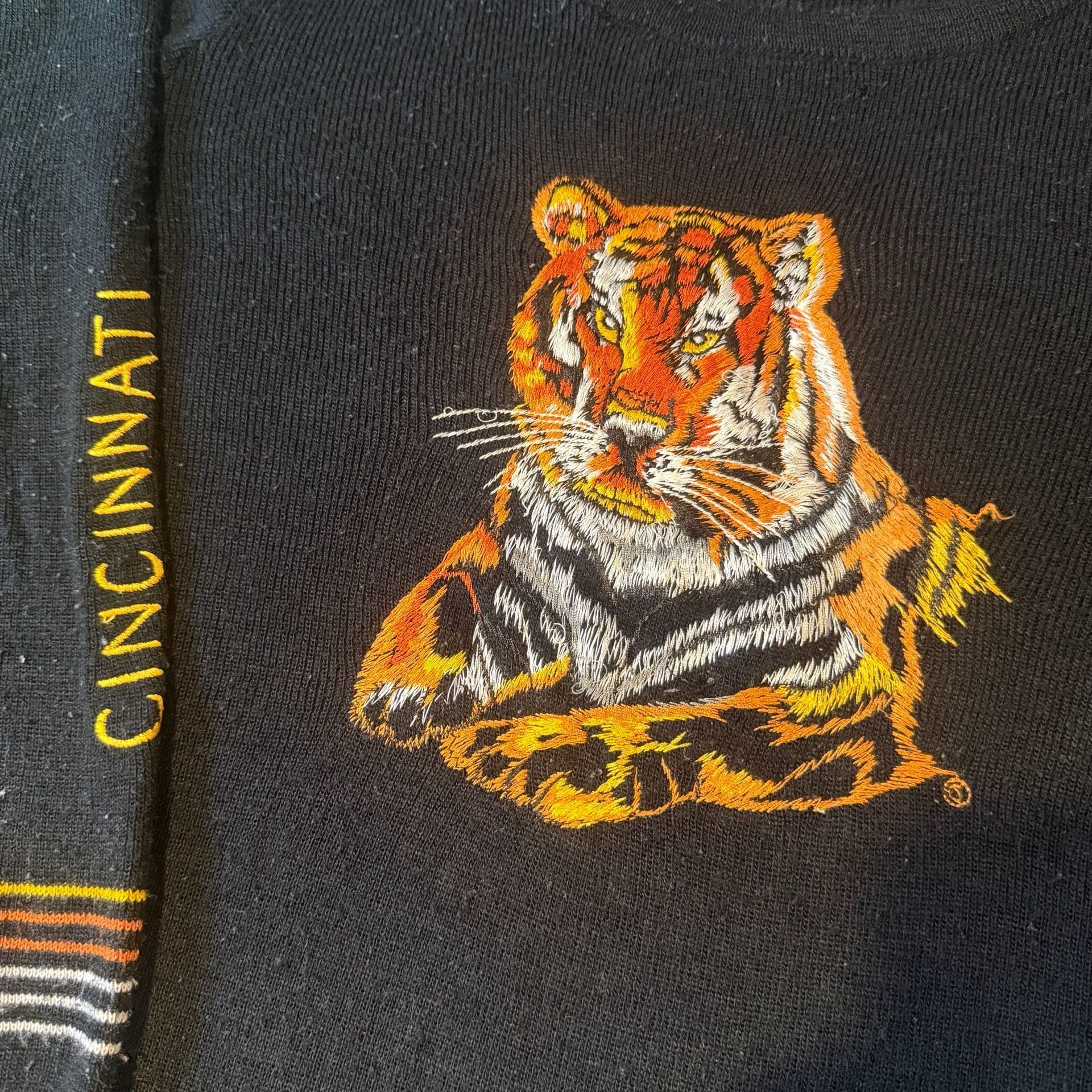 Cyn Les Cincinnati Tiger Sweater Size 38 Black Vintage Sweater 3