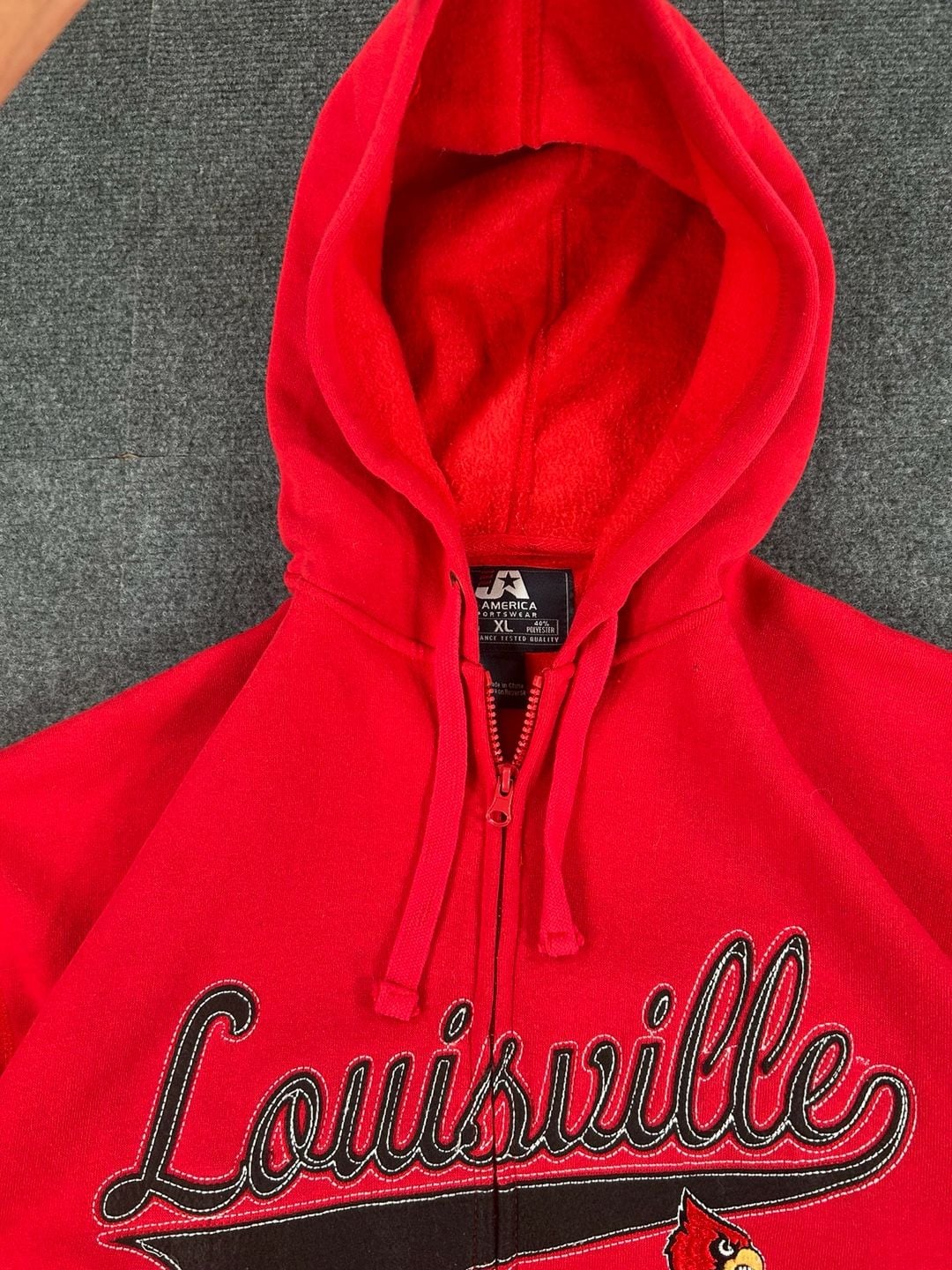 J America Louisville Cardinals Zip Hoodie Size XL Red 3