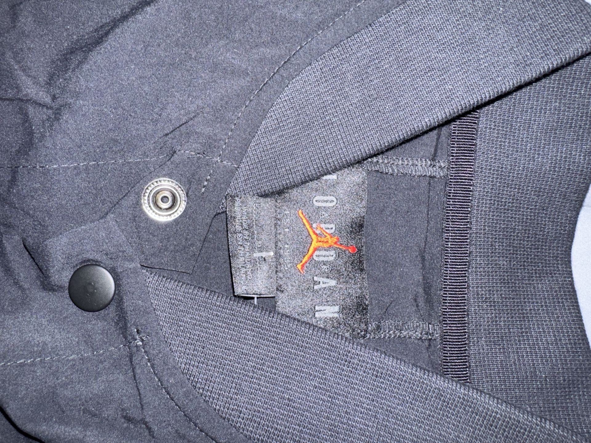 Jordan Button Up Shirt Size L Black 5