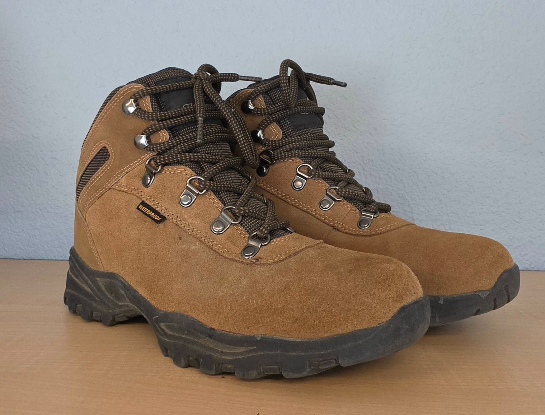 Ozark Trail Greta Waterproof Hiking Boots Ladies Size 9 Brown Leather 4
