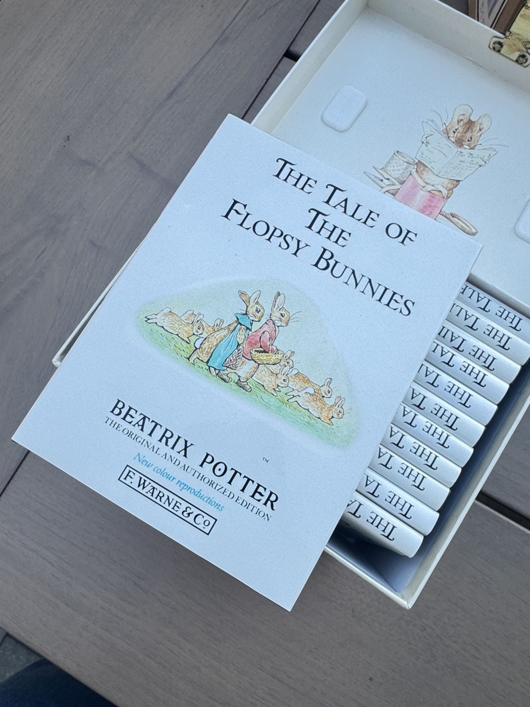 Beatrix Potter The World Of Peter Rabbit 12-Copy Presentation Box Set 4