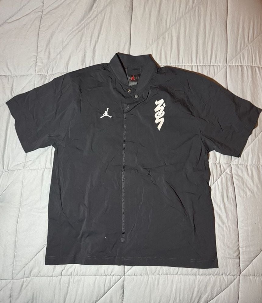 Jordan Button Up Shirt Size L Black 2
