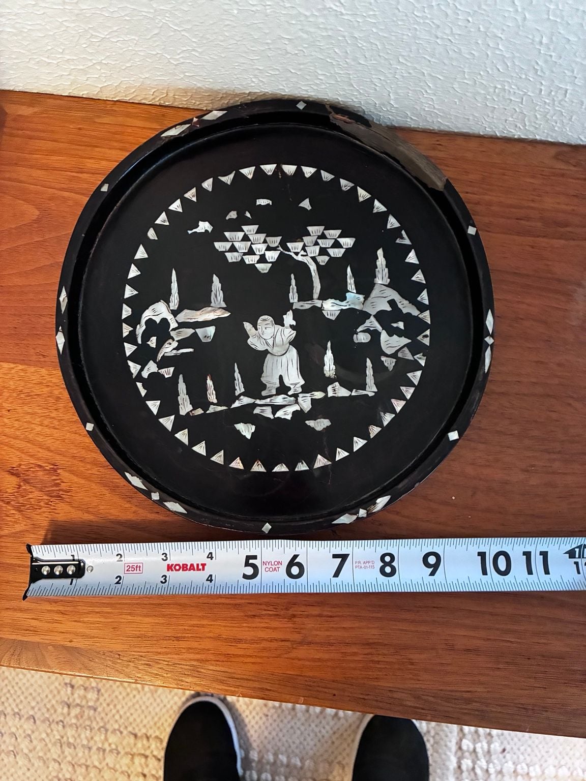 Vintage Asian Black Lacquer Mother of Pearl Inlay Round Tray 9.5 Inches 3