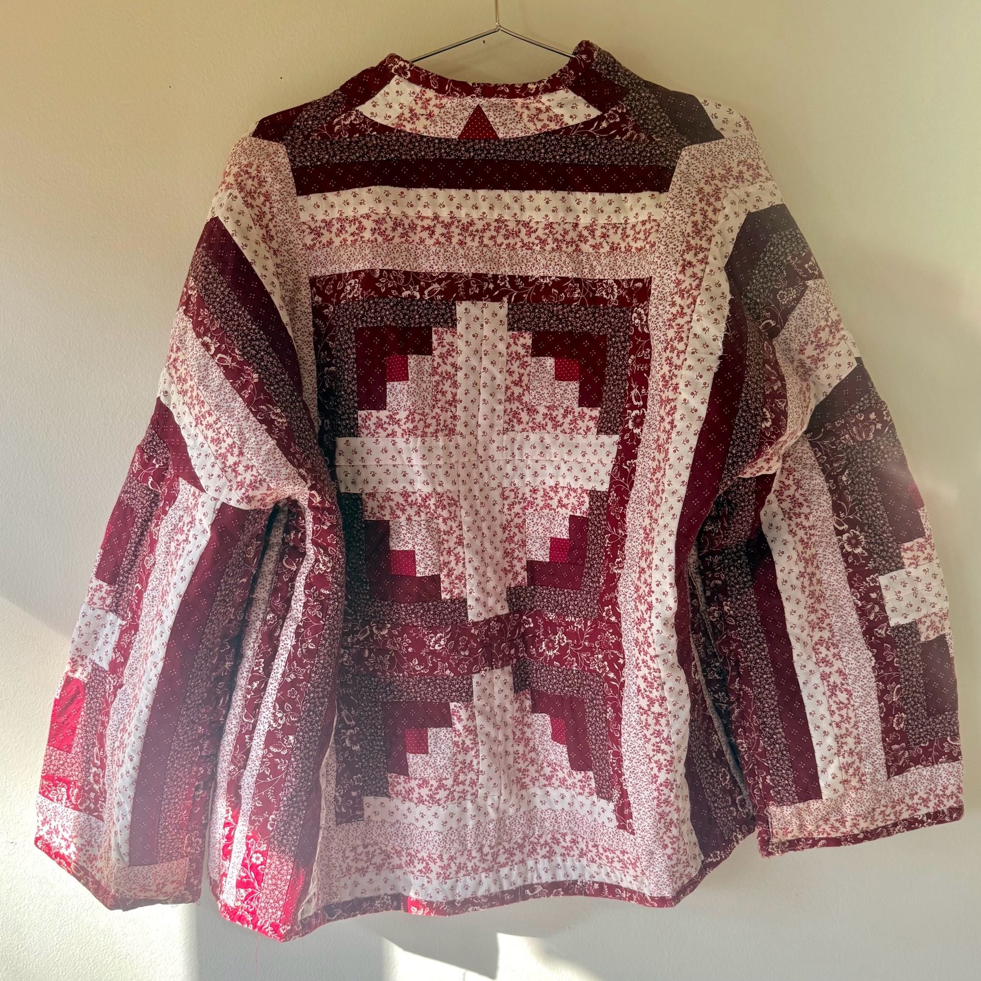 Vintage Reversible Quilted Log Cabin Jacket Red White Floral 7