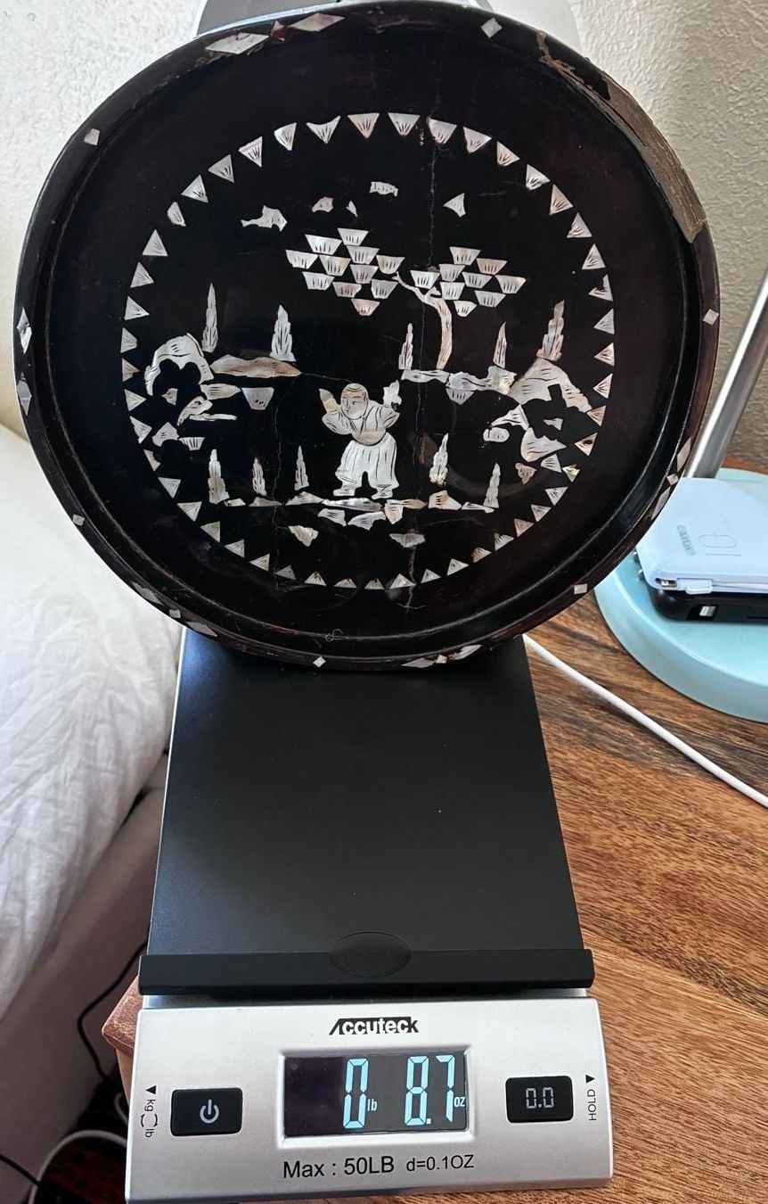 Vintage Asian Black Lacquer Mother of Pearl Inlay Round Tray 9.5 Inches 7