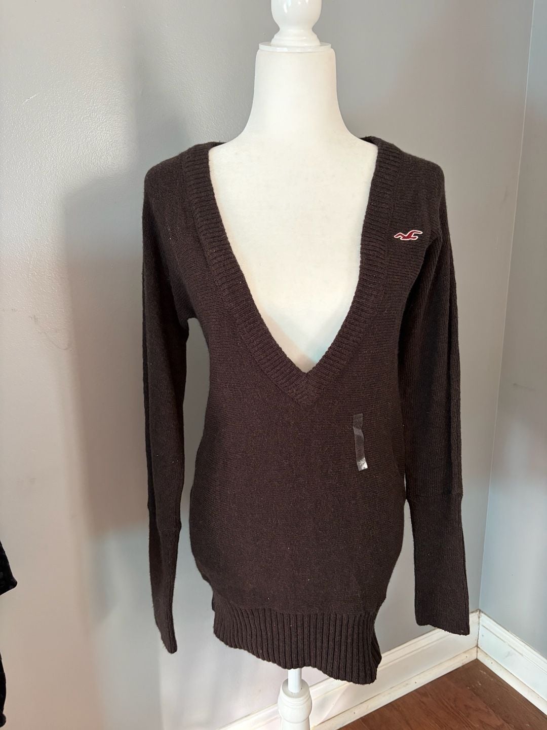 Y2K 2000’s Hollister Deep V-Neck Sweater Size M Brown Long Sleeve 2