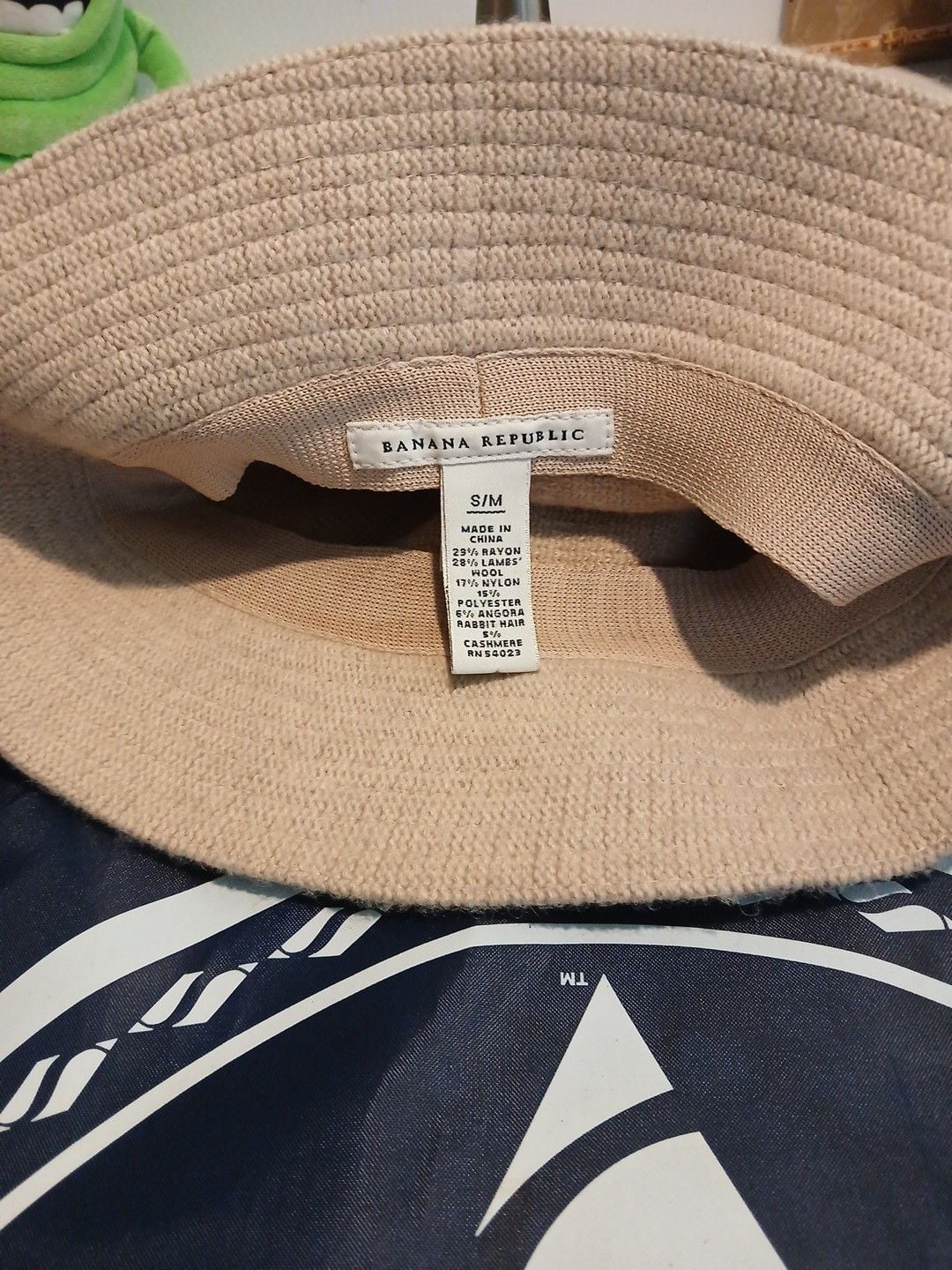 Banana Republic Knit Bucket Hat Size S/M Beige Wool Blend 4