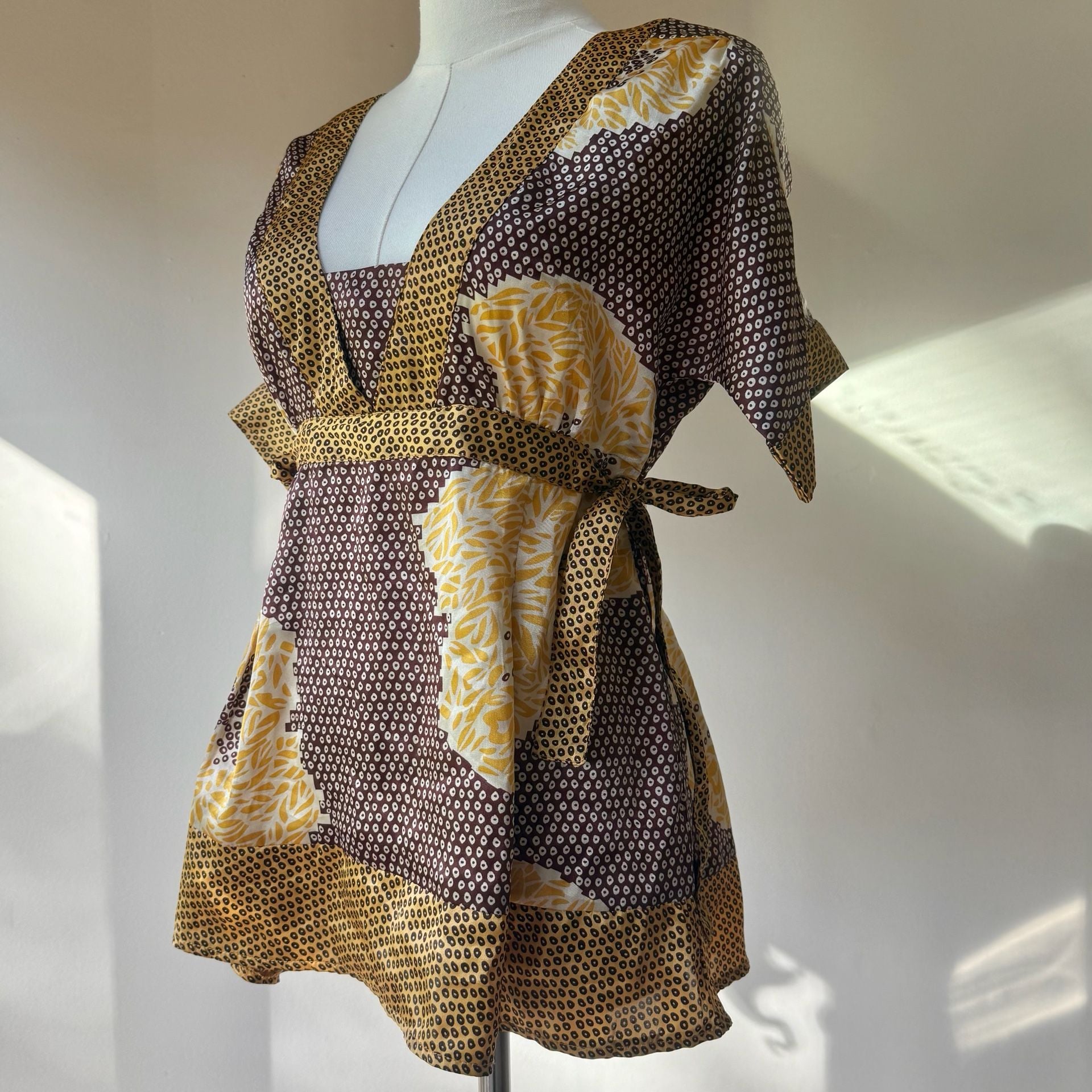 Y2K Wet Seal Tunic Top Brown Yellow Print 2