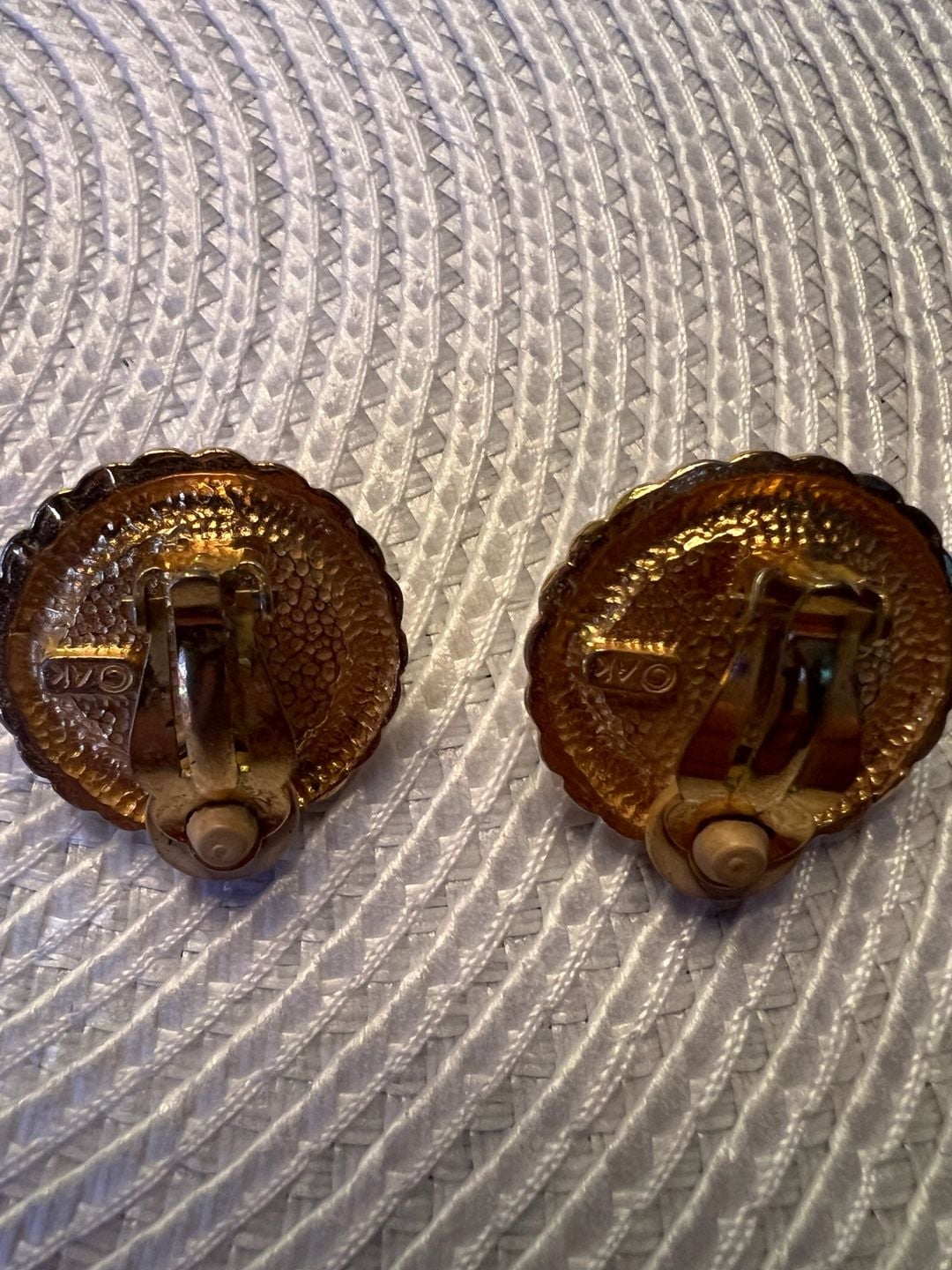 AK Anne Klein Gold Tone Faux Pearl Clip-On Earrings Vintage 3
