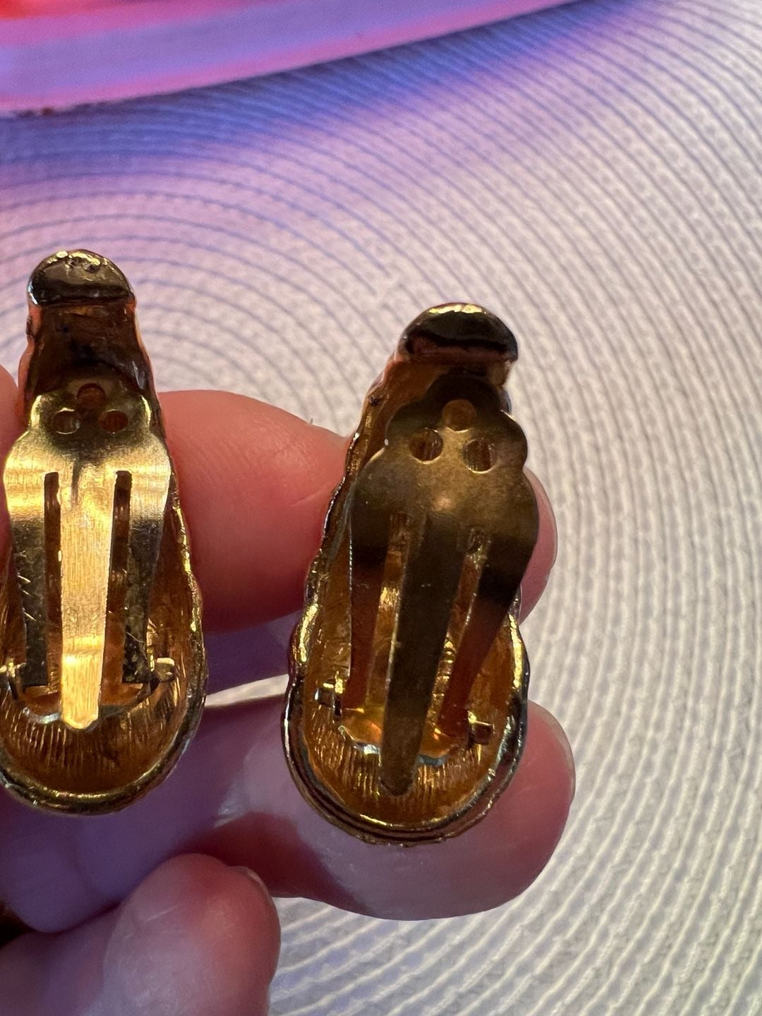 Monet Gold Tone Ribbed Dome Clip On Earrings Vintage 4
