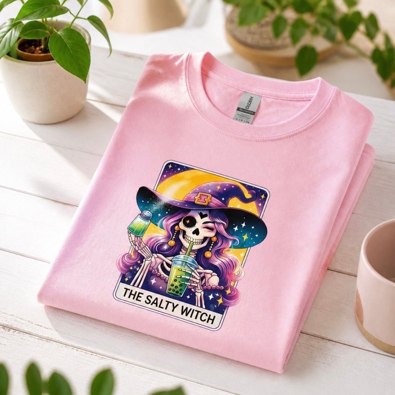 Gildan The Salty Witch Graphic T-Shirt XL Pink 4
