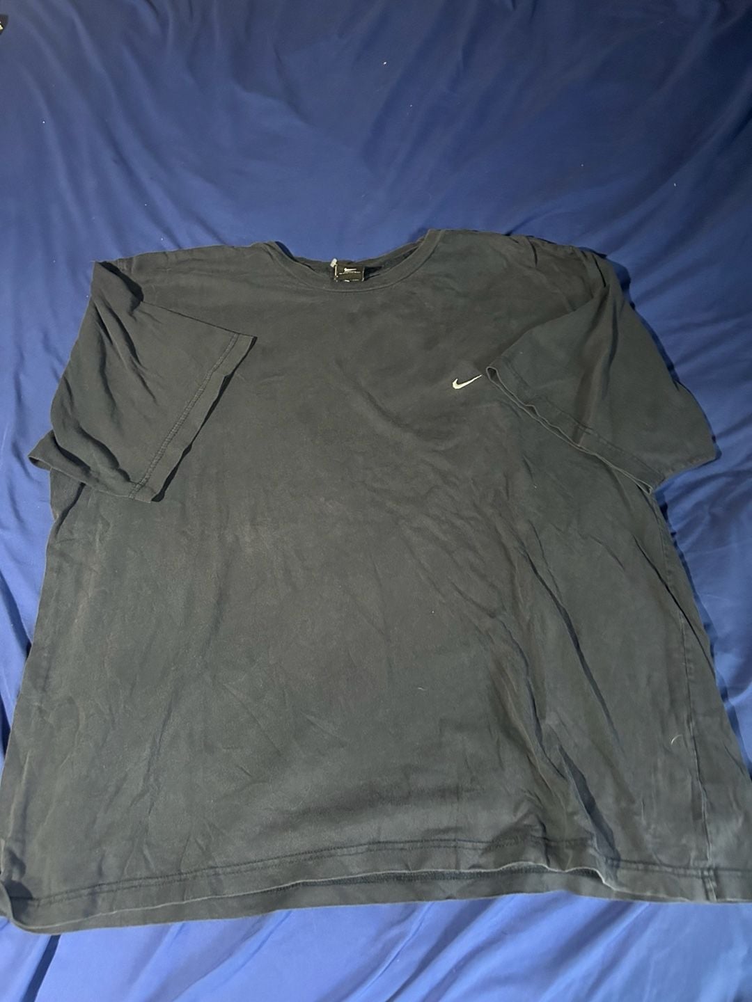 Nike Vintage T-Shirt Black Embroidered Swoosh Logo Size XL 2