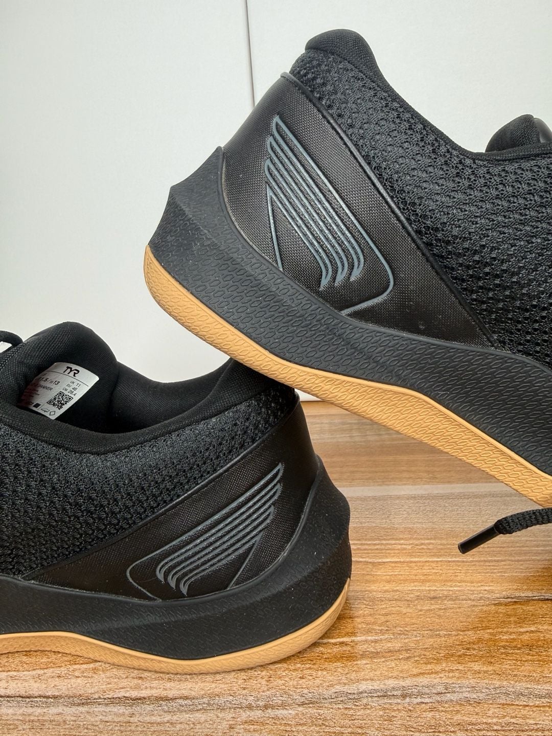 TYR CXT-2 Trainer Size M11.5/W13 Black Gum Crossfit Shoes 10