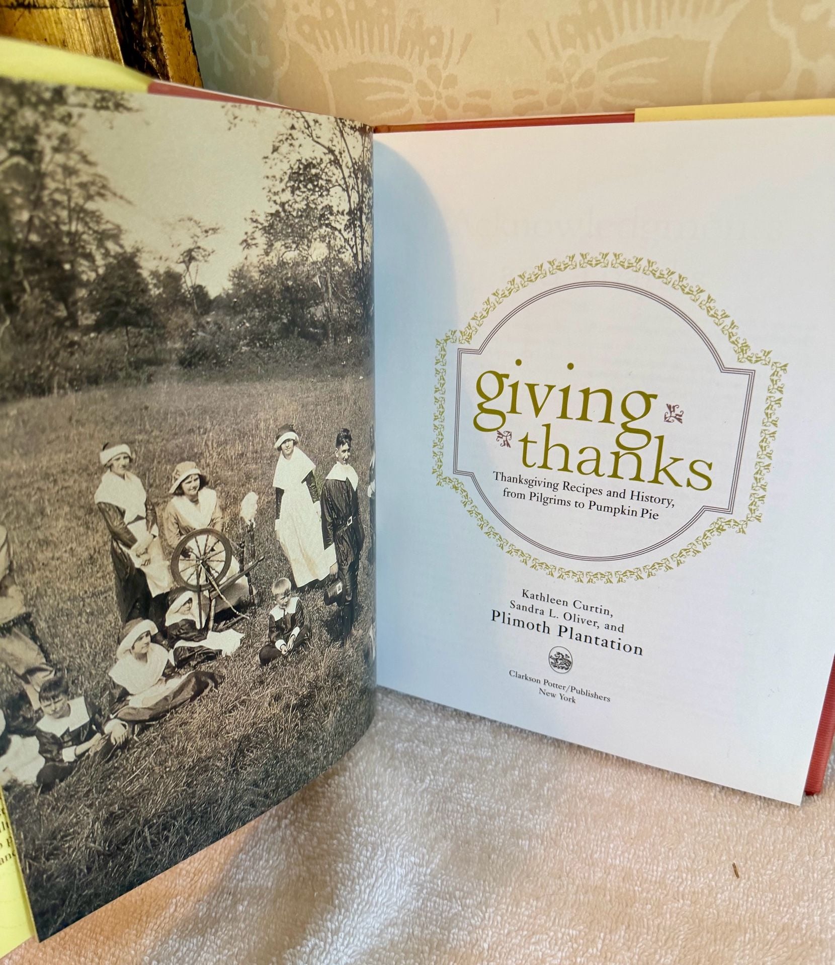 Giving Thanks – 2005 1st Edition Hardcover Cookbook – Thanksgiving 6