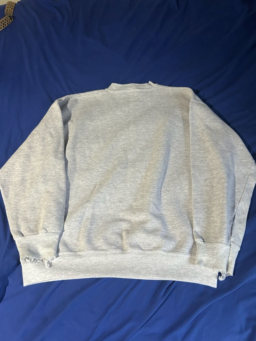 Vintage Detroit Lions NFL Sweatshirt Grey Large Thrashed 7