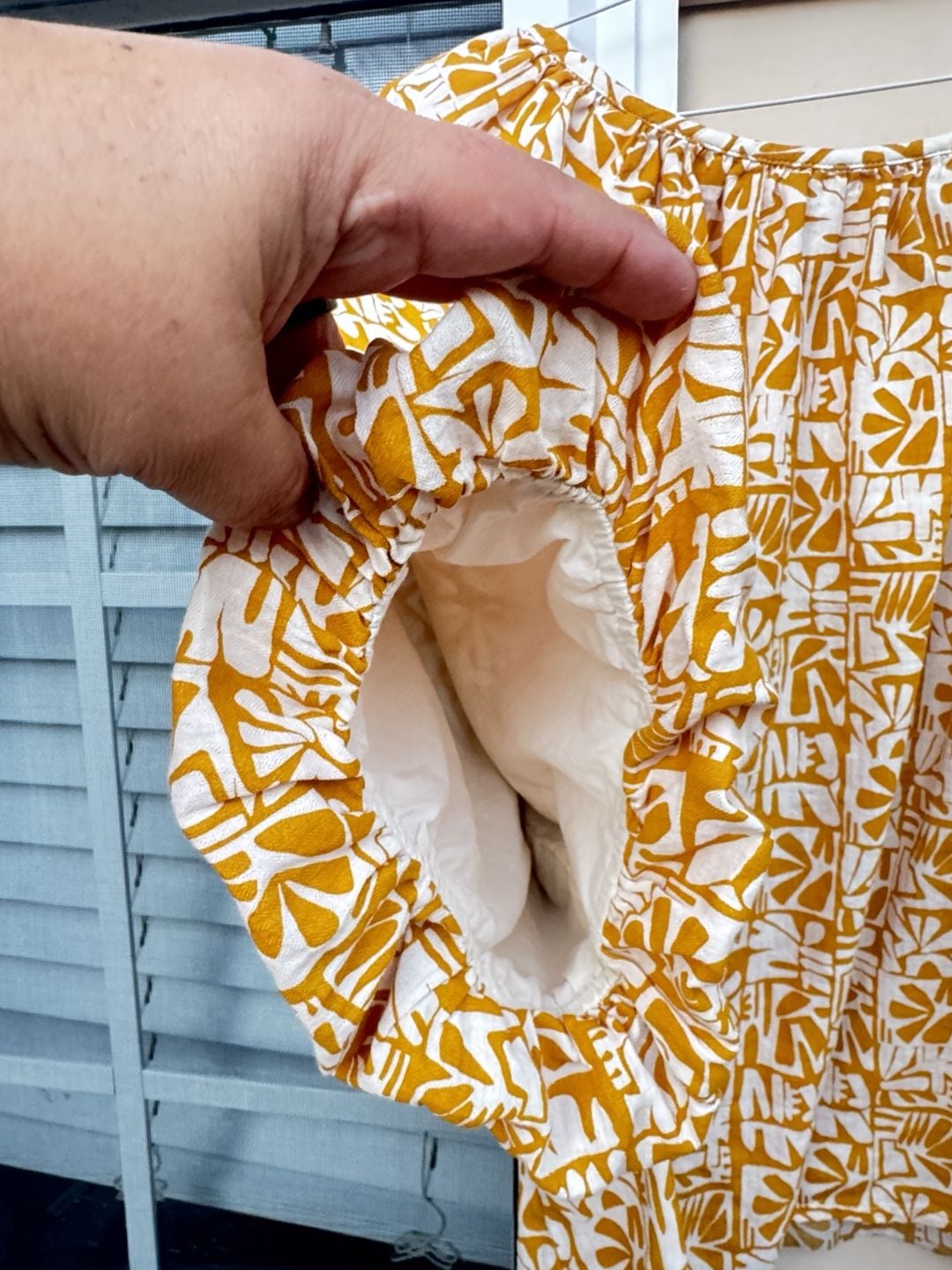 A.n.a Blouse Size XL Yellow White Printed Cotton Puff Sleeve Top 4
