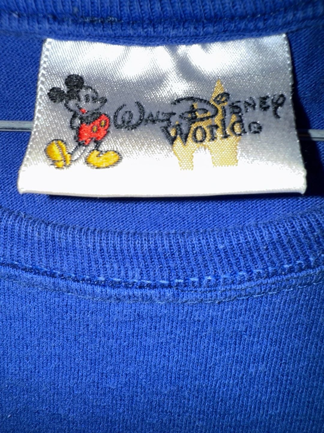 90’s vintage Walt Disney World Goofy For Pins T-Shirt Blue Graphic 2