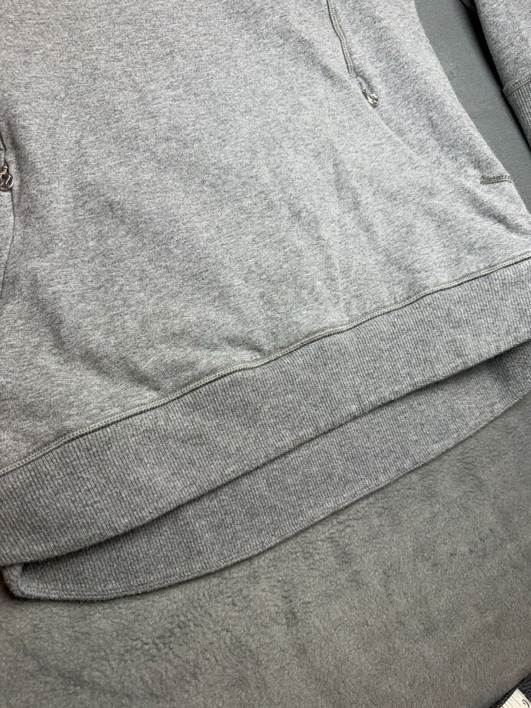 Lululemon Funnel Neck Pullover Sweatshirt Gray Casual Athletic 4