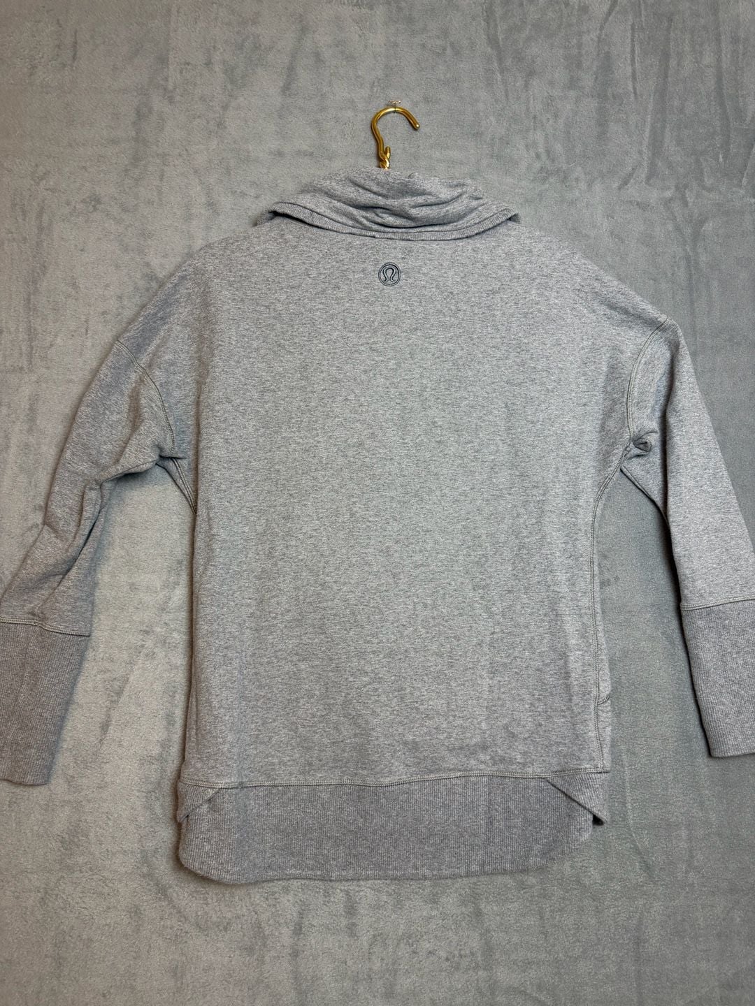 Lululemon Funnel Neck Pullover Sweatshirt Gray Casual Athletic 7