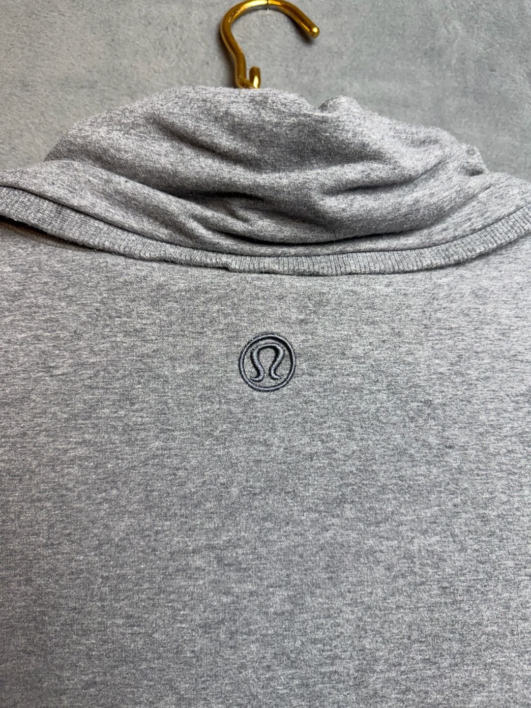Lululemon Funnel Neck Pullover Sweatshirt Gray Casual Athletic 9