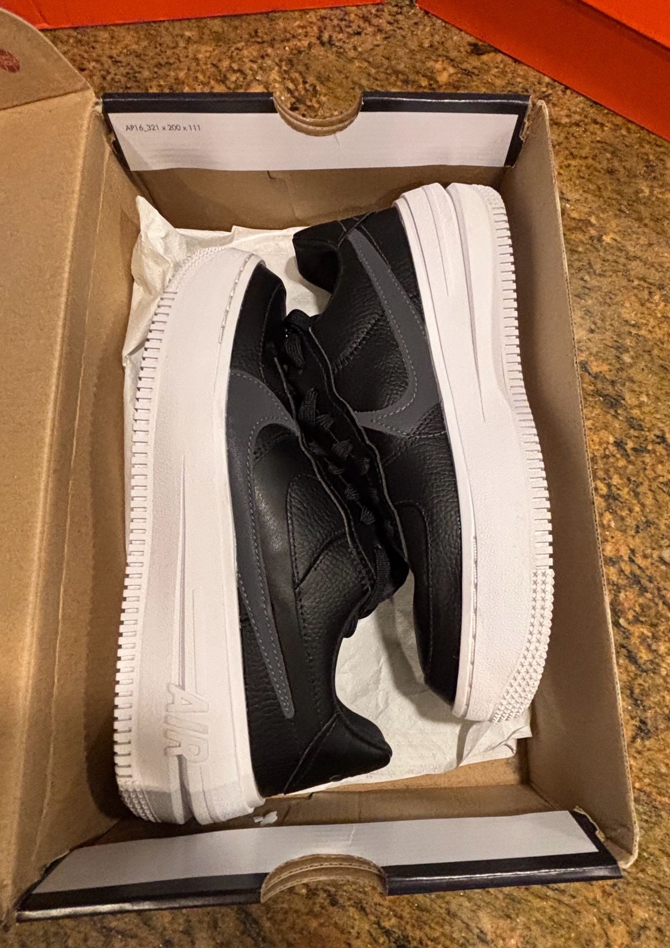 Nike Air Force 1 PLT.AF.ORM Size 8w Black Leather Platform 9