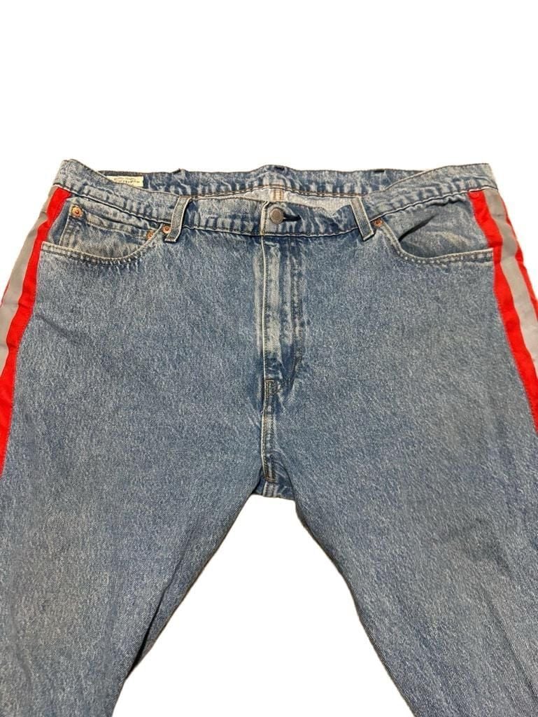 Levi's 512 Slim Taper Jeans Size 42x30 Light Wash Red Stripe Side Tape 3