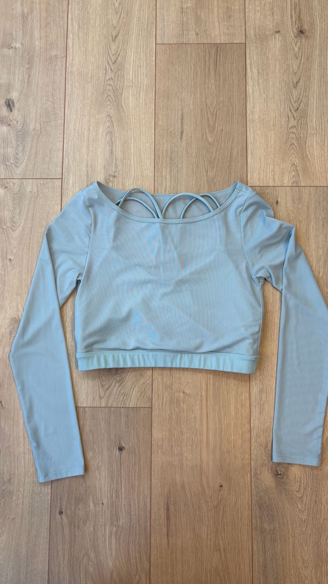 Move Theology Long Sleeve Crop Top Size L Light Blue Athletic 3