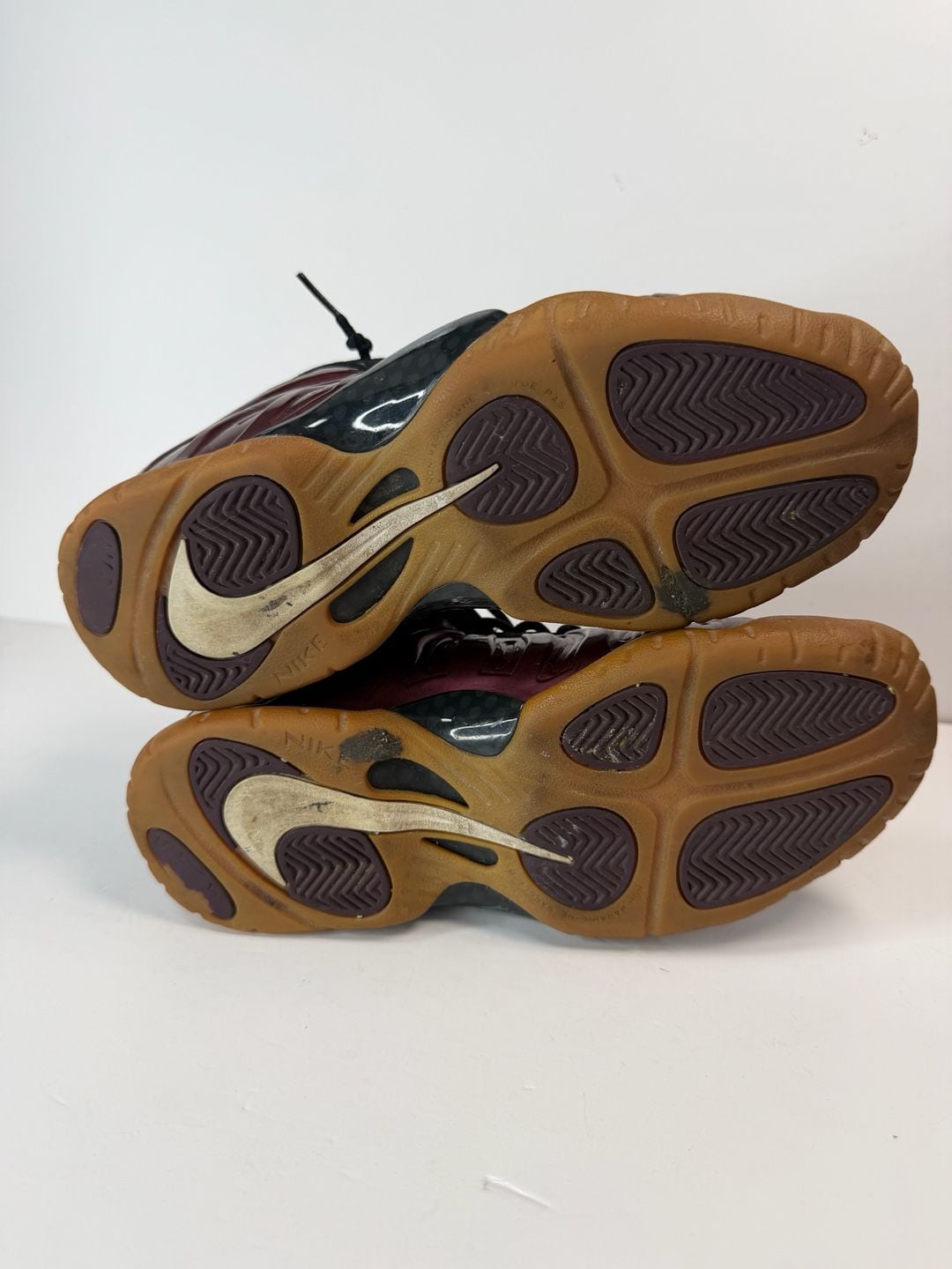 Nike Air Foamposite one maroon gum gs sneakerssize 7Y 7