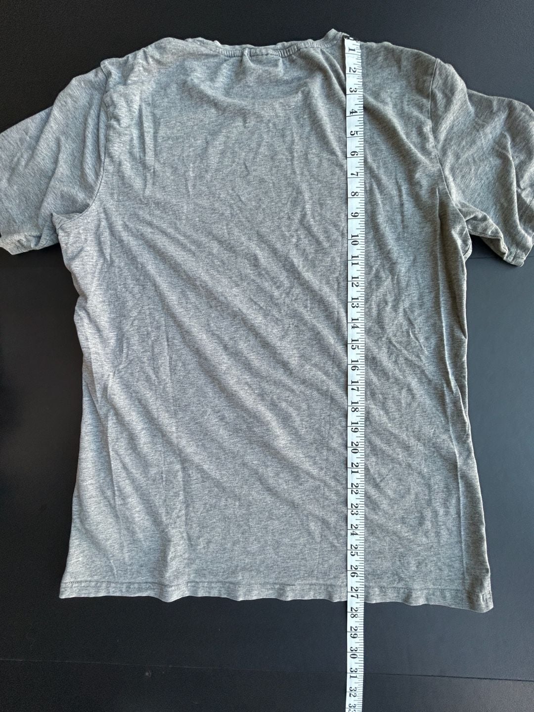 Gymshark T-Shirt Size M Grey Athletic 11