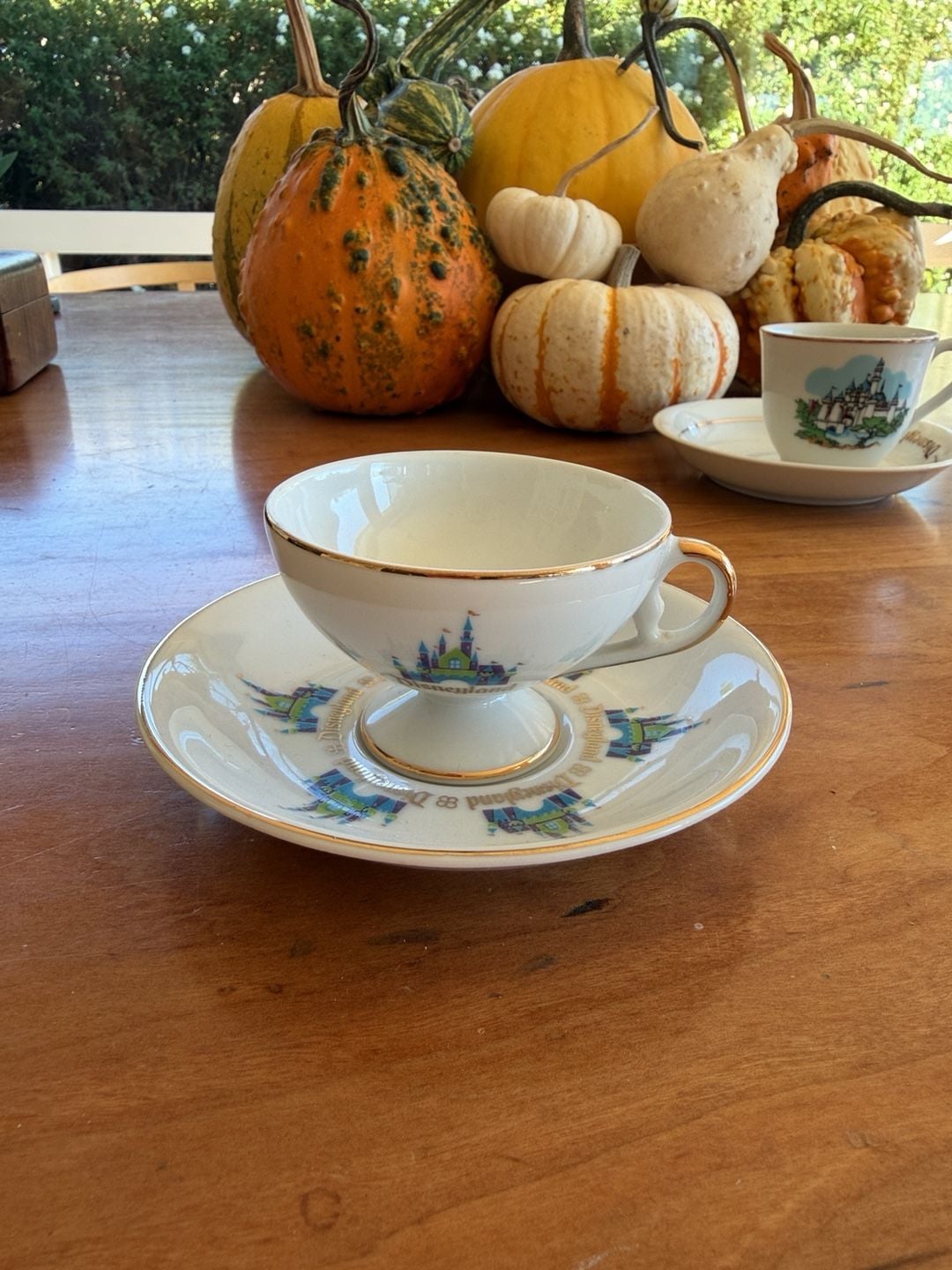 Set of 2 Vintage Walt Disney Productions Disneyland Castle Demitasse Cup And Saucer 2