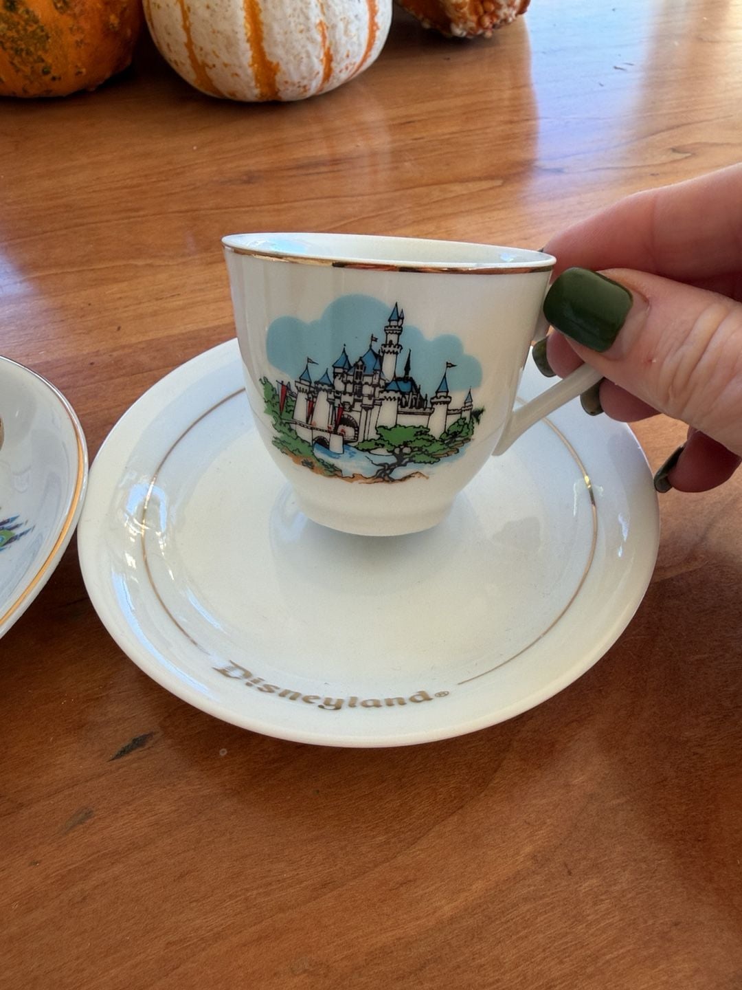 Set of 2 Vintage Walt Disney Productions Disneyland Castle Demitasse Cup And Saucer 4