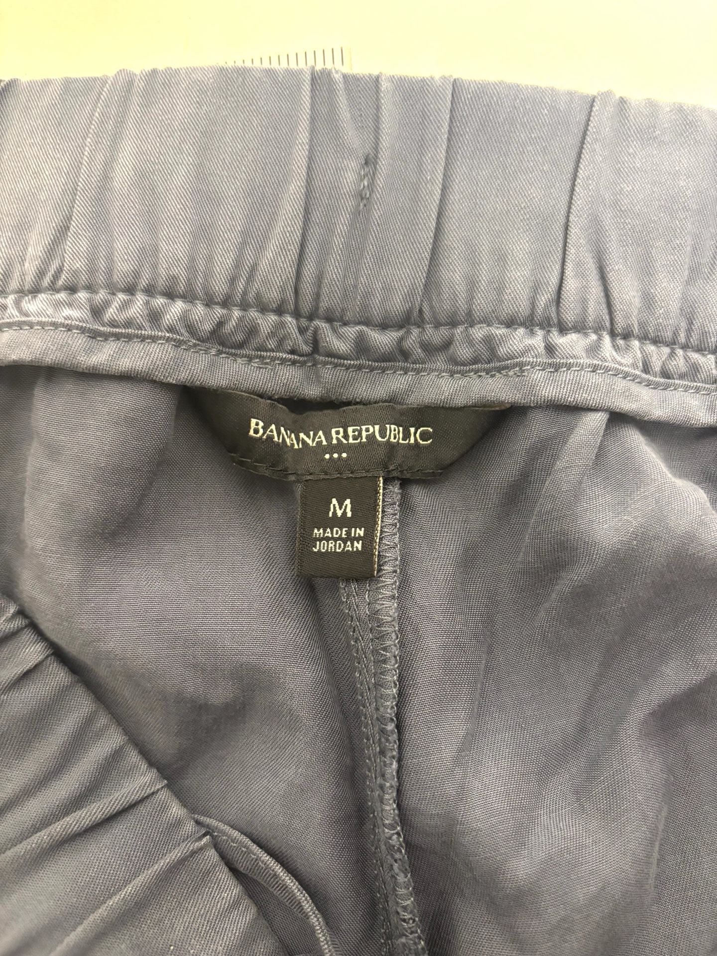 Banana Republic Women’s Medium Navy Blue Lyocell Cargo Jogger Pants 3