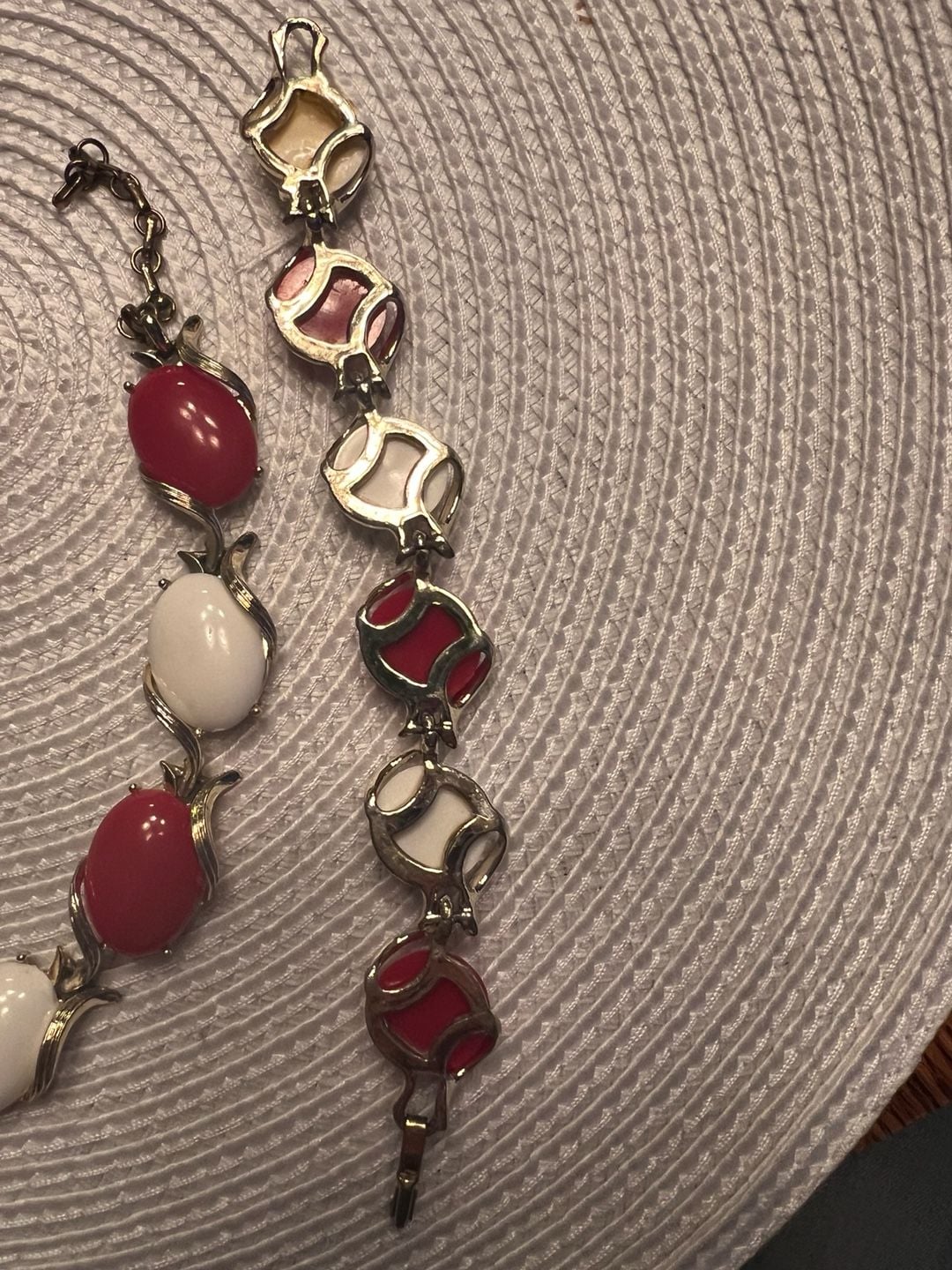 Vintage Red And White Cabochon Necklace And Bracelet Set 3