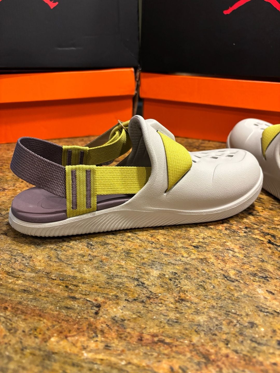Chaco Chillos Clog Shoe Size 7 Moonbeam Women 7